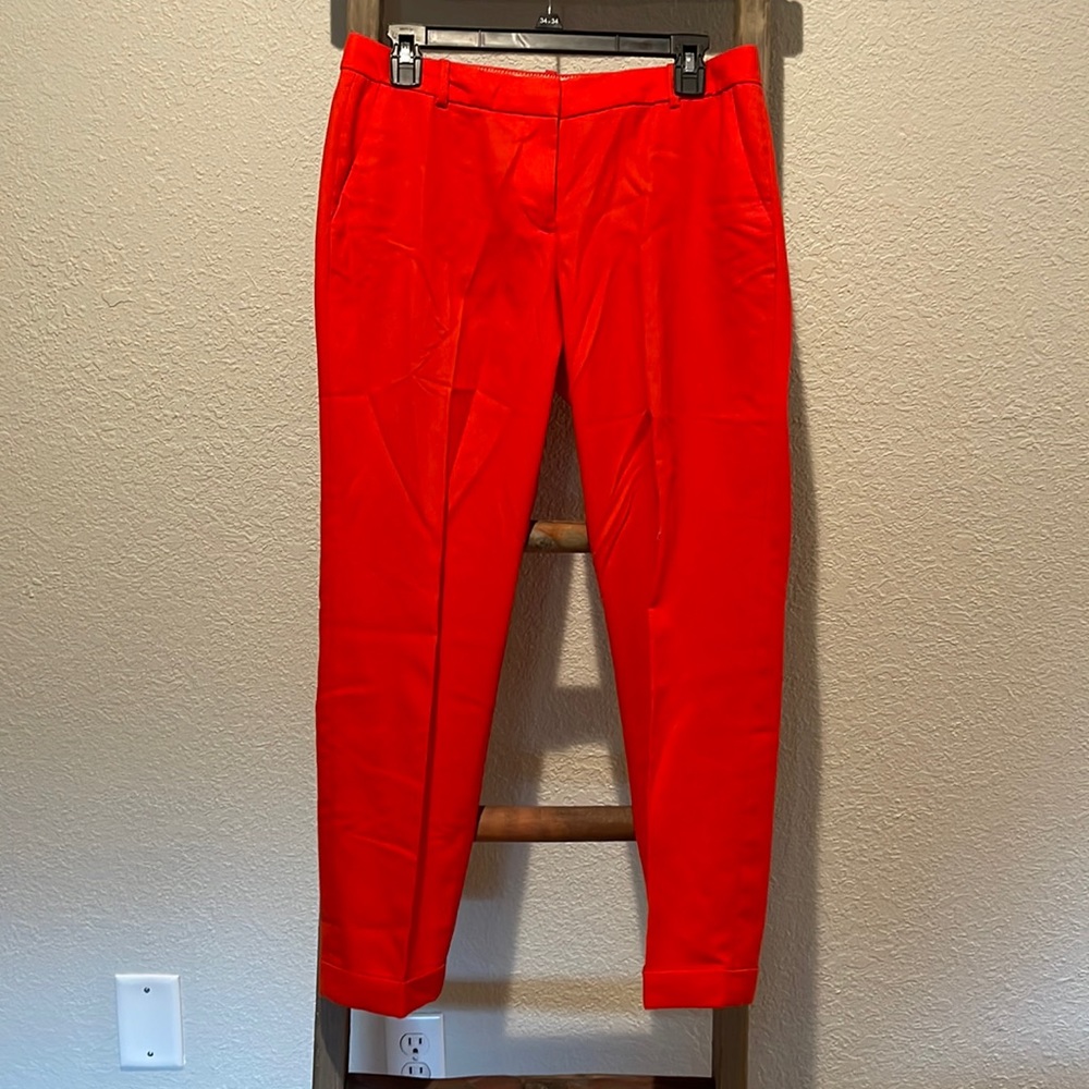 Wool capri/pants.